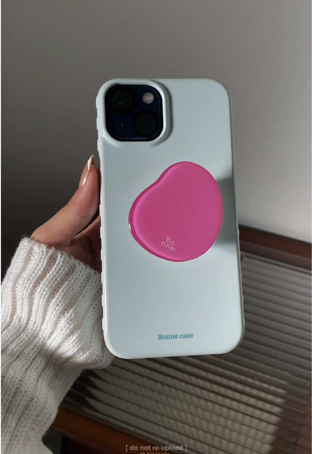 Replying to @sʰᵉʳʳⁱᵉ🛍️ the colors!! 🤩 #phonecase #casecrisp #bonnecase #iphonecase 