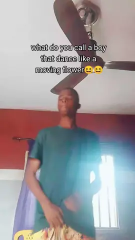 what do you call a boy thatfance like a moving flower😆😆