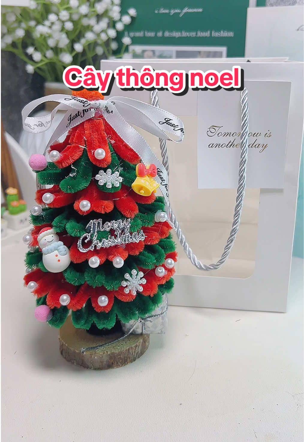 Cây thông mini xinh lắm #noel #caythongnoel #trangtrinoel #caythong #decornoel 