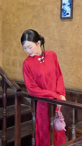 Trờii mưa nhưngg không cản nổi cổ ngóng Tết 2026 🌷  Elm Áo dài lụa Thọ Dơi lên sóng vào lúc 19h 2.11 nahh ~~ Các bácc vào live với elm Như nhenn 🧧  #trending #viralvideo #aodaitet #tet2026 #havanadanang 