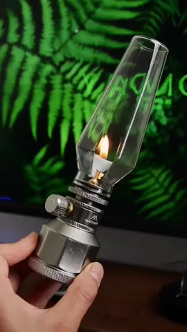 Vintage look, modern light! 🪔✨ Classic kerosene lamp style with powerful gas glow. Perfect ambiance for outdoor nights. #gaslantern #vintagecamping #classicdesign #tiktokmademebuyit#fyp