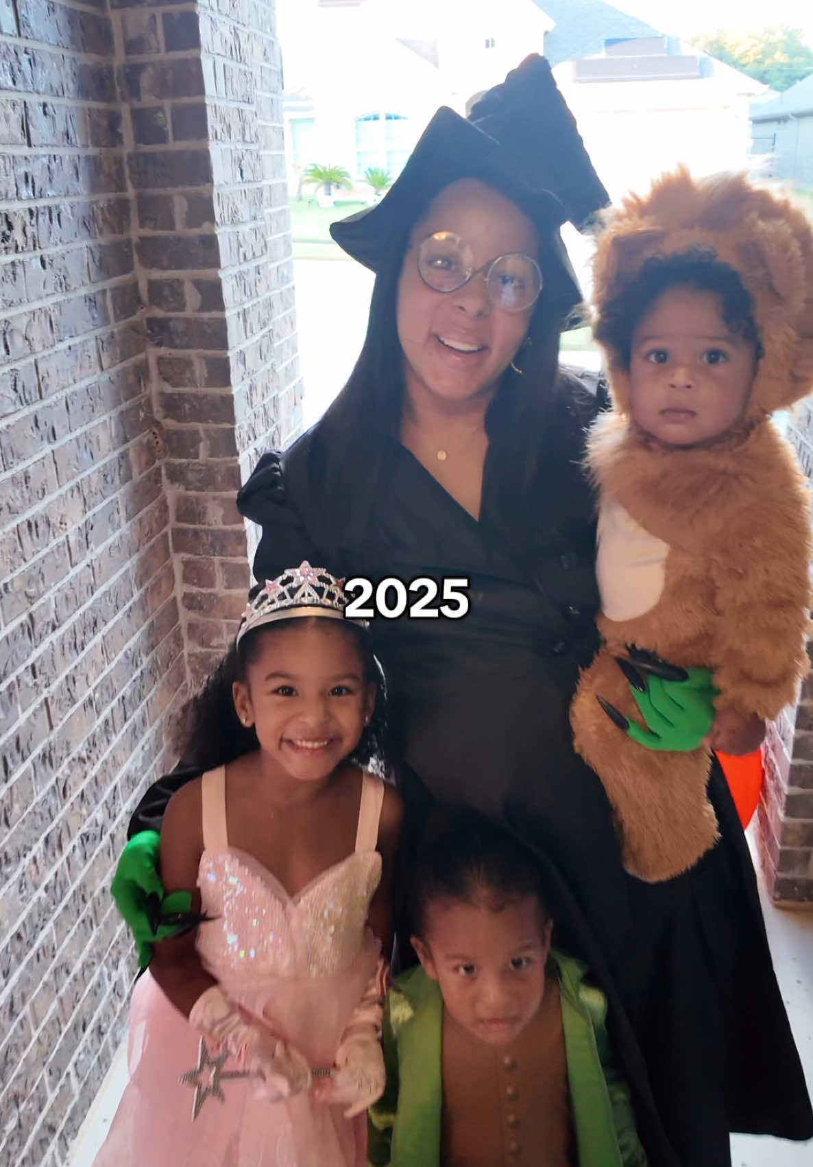 We’ve grown so much the last 5 years 🤎 #family #halloween #watchusgrow 