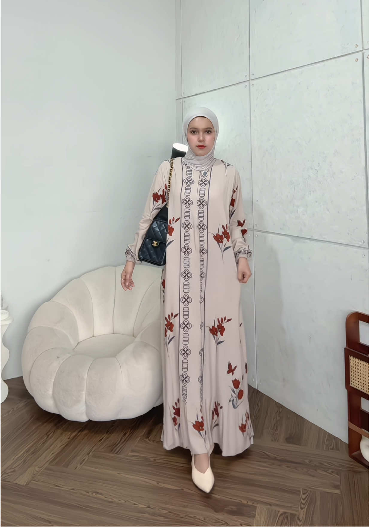 Kalo mau chekout Mariposa dress nggak usah mkir dulu krna meleng dkit lgsg sold out ❤️‍🔥 masuk live sekarang 