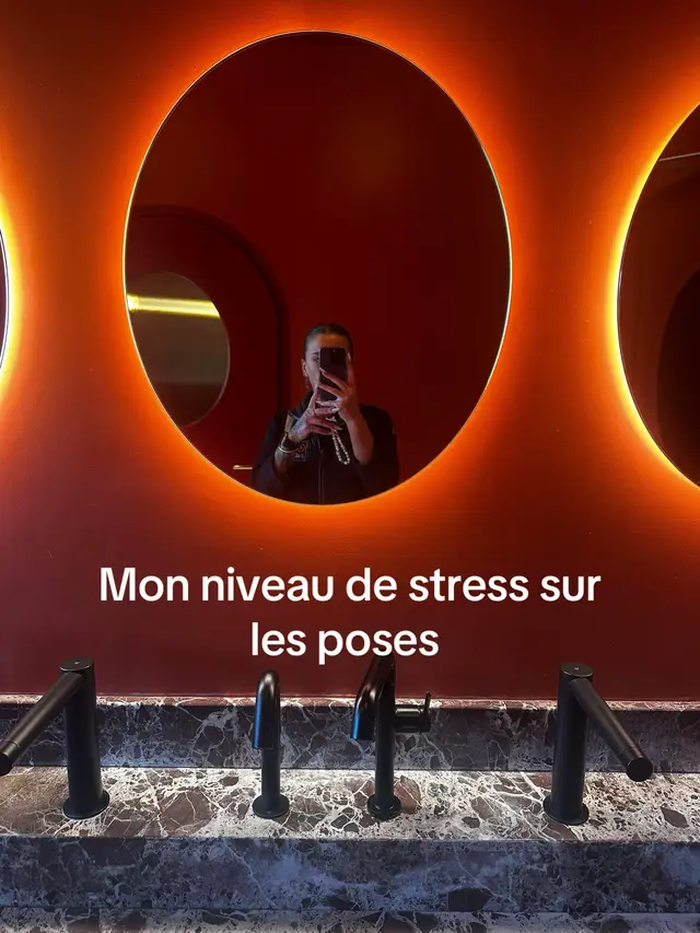 Rdv insta: nail.ausoleil  Po la garde 