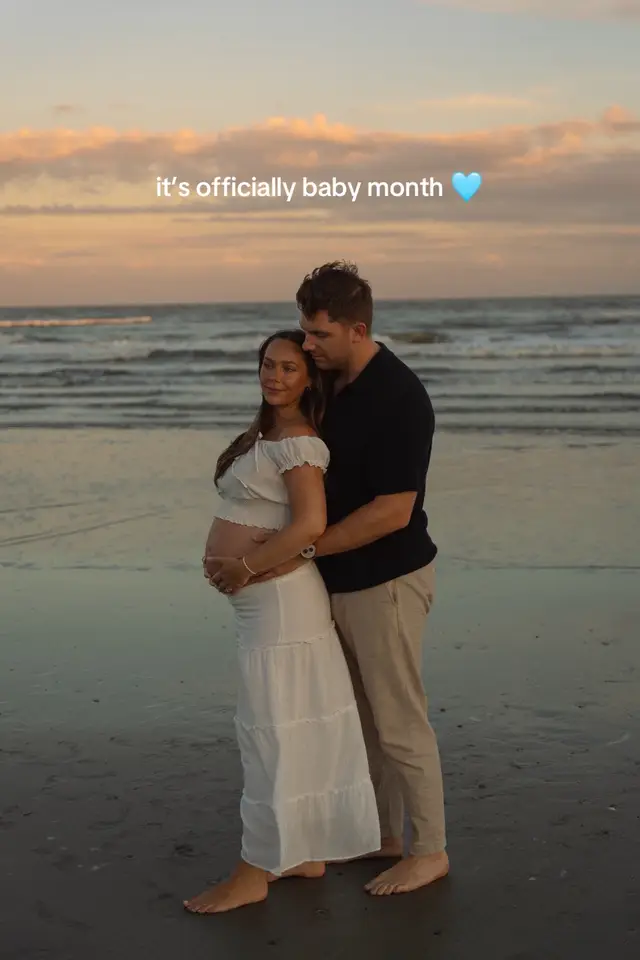 knowing I could give birth at any moment hits different. anxious but excited for this next chapter 💛 #duedate #duedatemonth #pregnancyjourney 