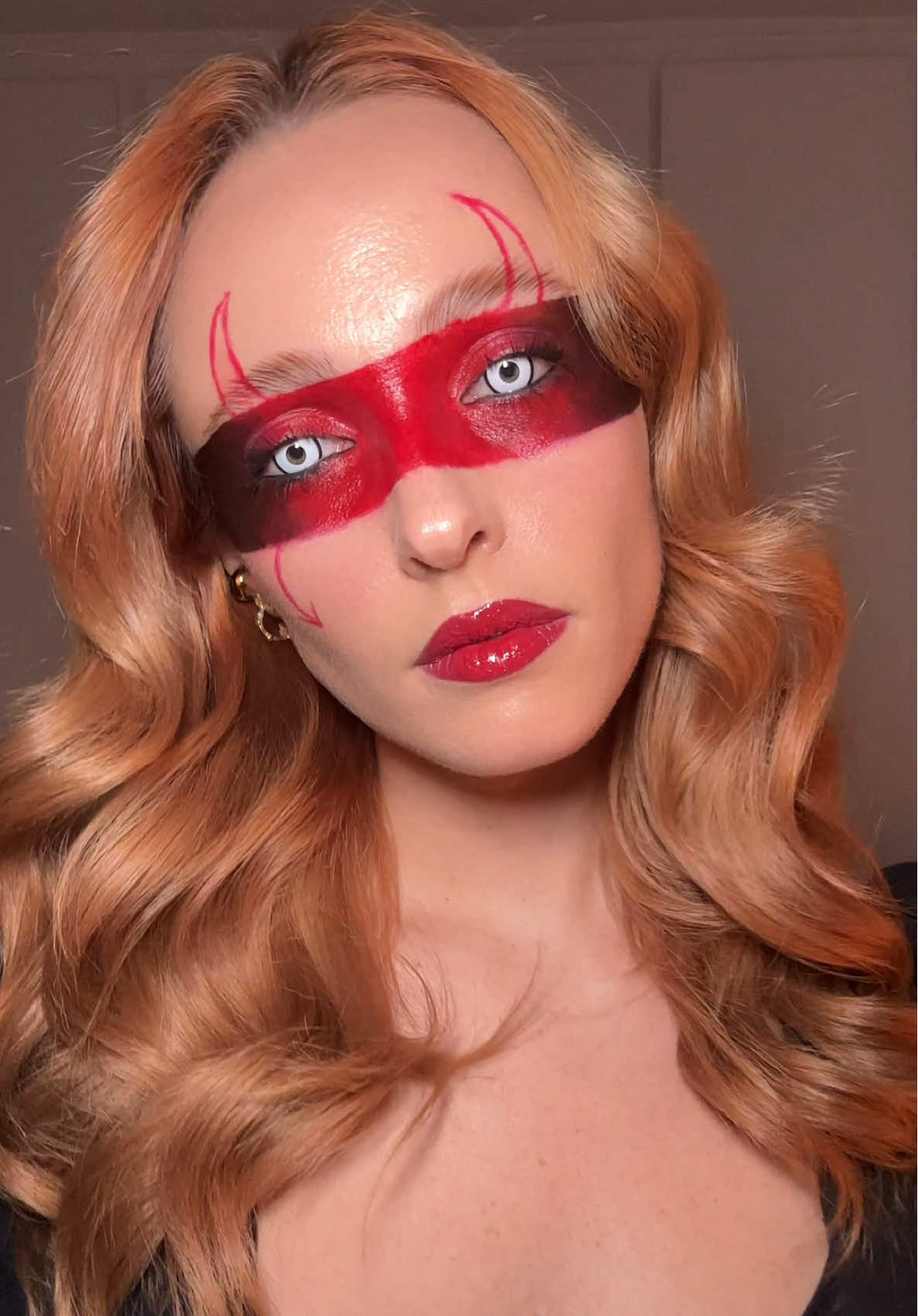 Last night Halloween makeup 🎃🧙‍♀️🎭  ib: @lenkalul  #halloweenmakeup #halloweenlook #halloweenmakeuptutorial #makeuphack #devil 