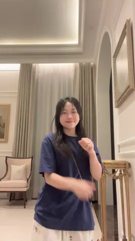 လက်ဝှေ့ထိုး😞