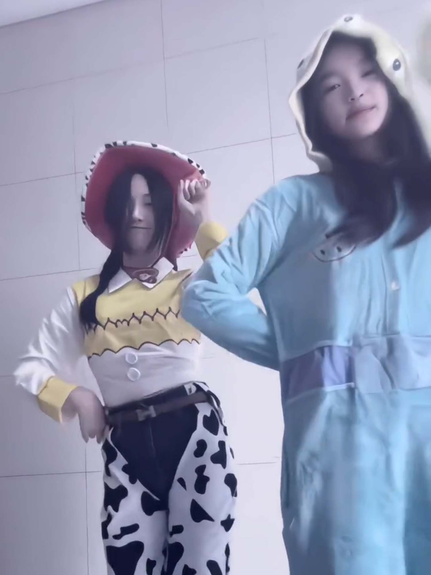 ih bagoyang mereka🤭 #erinejkt48 #catherinavallencia #delynnjkt48 #adelinewijaya #jkt48 #jkt48edit #vlnciaoshi48 ★ upload method ★ TG: @editing_news