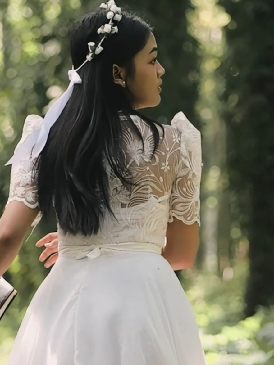 Single Perdana Laily Suci Judul   : Nadai Getun YT        : Mahakarya Record Film      : AwalMulaCreative Model  : Yoga Pratama #nadaigetun #lailysuci #soundtrack #bupatibanyuwangi #fyp   @LAILY SUCI🌙 @awalmula @Mahakarya Live @SHOBAT_CiCi @SELEBGRAM BANYUWANGI REAL @banyuwangi24jamofficial 