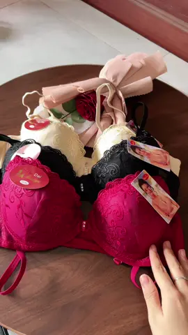 Áo lót cài trước đệm mỏng#viral #aolotdemmong #aolotren #aolotcaitruoc 