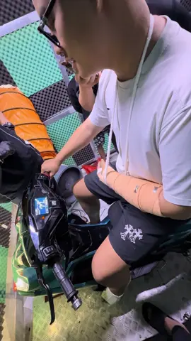 Ai bảo chạy 4bi 4val ko có hậu thế 🤣 đc cái đề mạnh hậu sâu nhé ! Này chỉ ae nào gặp đúng thầy , đúng thợ thì mới biết con xe đề mạnh hậu sâu là như nào