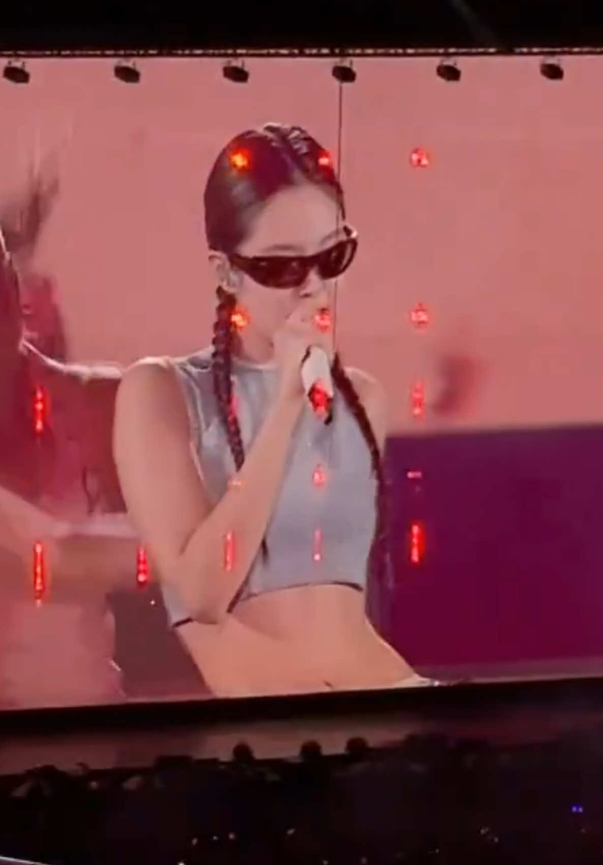 LIKE JENNIE in #Jakarta #JENNIE #blackpink #deadlineworldtour #fyp 