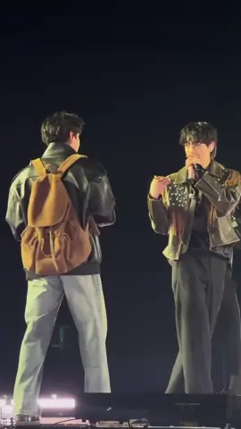 Nó đẹp làm sao #taehyung #jimin #RUNSEOKJIN_epTOUR_ENCORE #Jin_TOUR_ENCORE #BTSJIN 