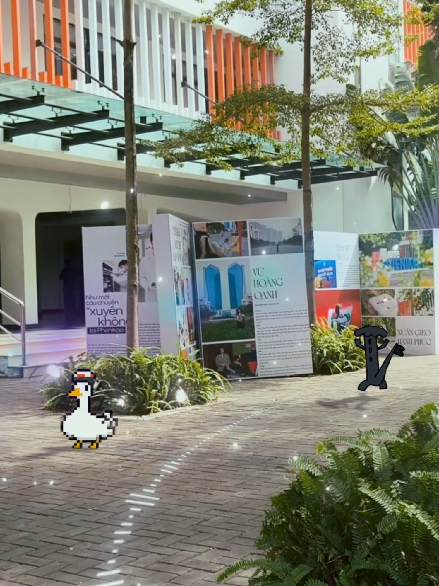 Phenikaa – nơi mỗi ngày trôi qua đều nhẹ nhàng mà đầy niềm vui. Sáng vội tới lớp, trưa tụ tập ăn uống, chiều lang thang vài vòng quanh trường, tối lại cùng bạn bè cày game cười rôm rả. Ở đây không chỉ có học hành, mà còn có tình bạn, vài câu chuyện nho nhỏ và vô số kỷ niệm đáng nhớ. Thanh xuân ở Phenikaa thật trong trẻo, vui vẻ và đáng yêu đến lạ. 📷📷 #MEclub #clbtruyenthongvasukienphenikaa #ttskphenikaa #xuhuong #viral #xh