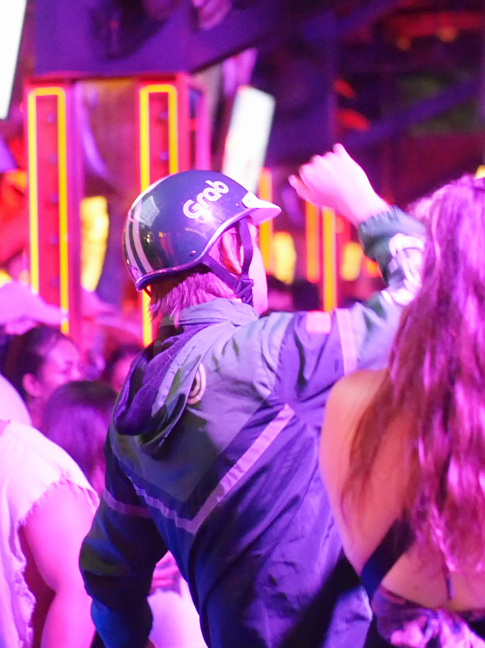 #creatorsearchinsights#dancing #foryou #flypシ #fyp 