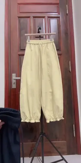 Quần Boom Bèo Gấu kaki Hàn Quốc siêu xinh! Mặc quanh năm, lại còn dễ phối đồ, chị em ơi, sắm ngay!