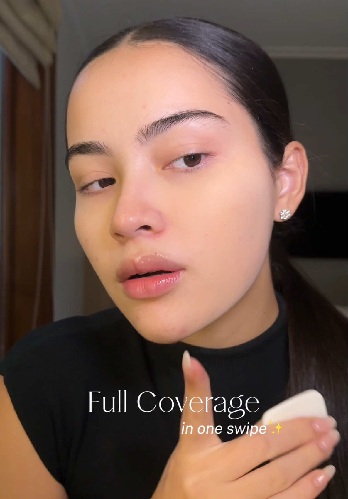 Flawless skin with just powder!✨ @makeoverid #makeoverperfectcover #makeovernewpowder #bedakpadat #twowaycake #bedaktahanlama 