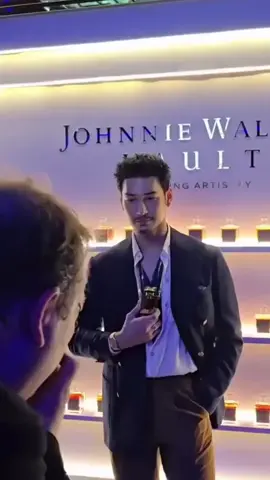 💛💫☀️🪇🥂 APO AT JW VAULT CELEBRATION #JohnnieWalkerVaultxApo  #aponattawin #JohnnieWalkerVault