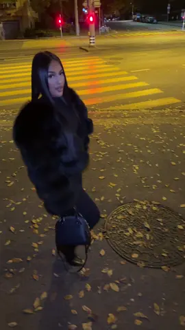 full black comme d’hab😅🖤 sc: saaybrr 