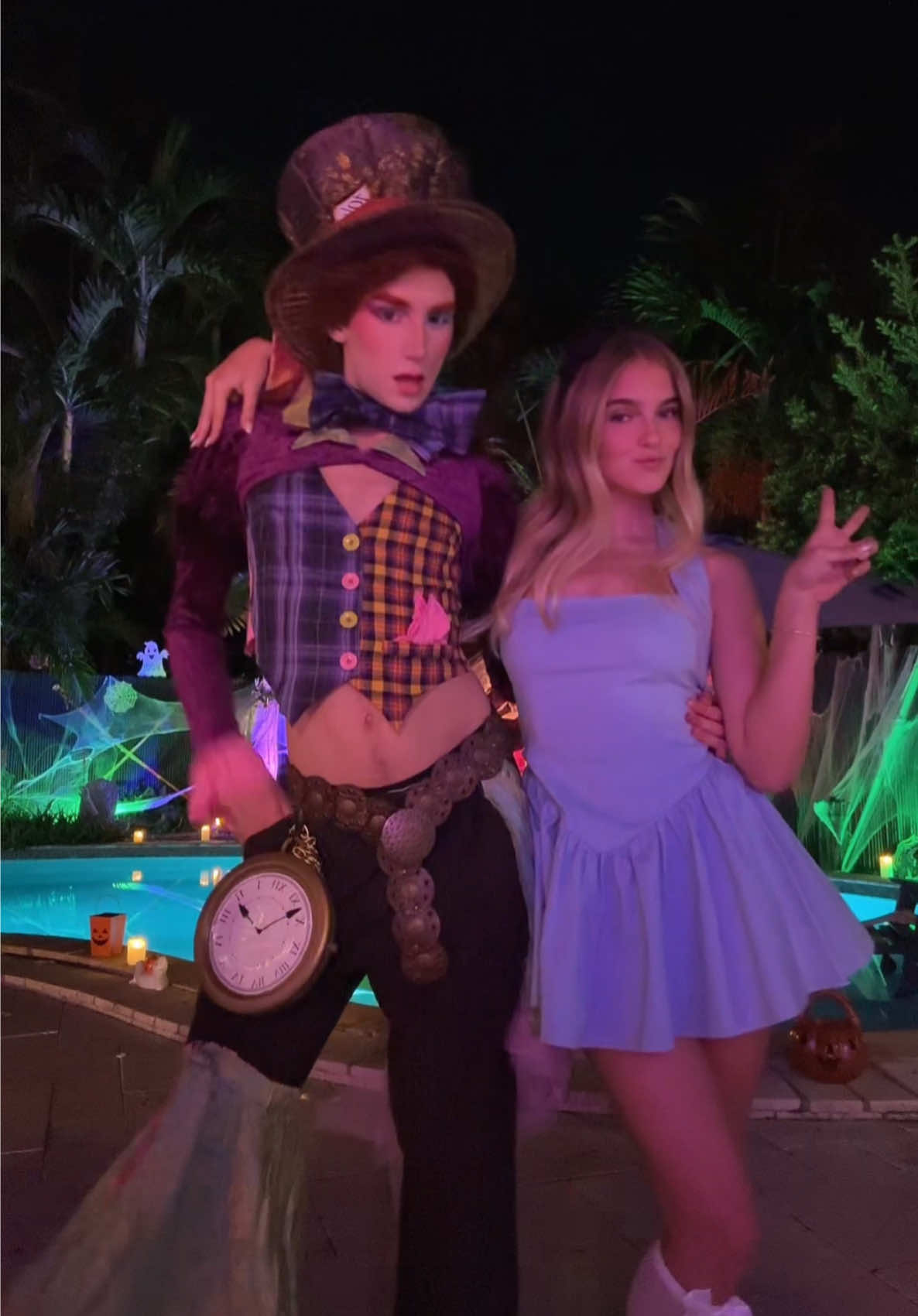 🩵Alice and Mad Hatter🧡