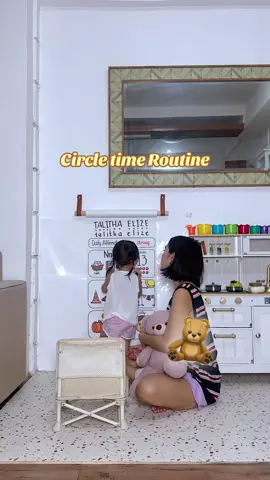 Had our circle time late in the afternoon yesterday because she just wasn’t in the mood to do it in the morning and that’s okay. I’ve learned not to force it. 🫶🏼 Then after her nap, she went straight to her little chair and said she wanted to go over our weekly focus board. Sometimes they just need the right moment… and a little rest. 💛 #momlife #learningisfun #weeklyfocusboard #toddlerlearningactivities #fyp