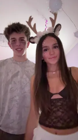 Yayyy #halloween #deerandhunter #costume #deercostume #halloweencostume 