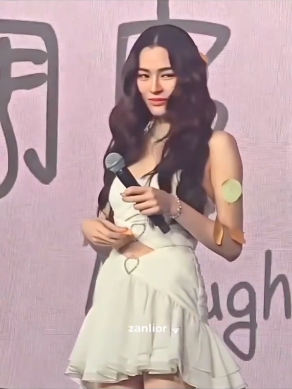 让人心跳加速的程度😍😍😍#lingorm #linglingkwong #ormkornnaphat #磕糖 #糟糕是心动的感觉 