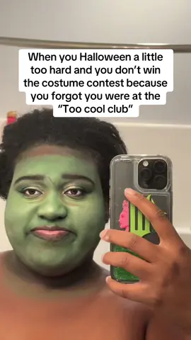 Everyone in there either didn’t dress up or they had on the same BASIC thing, like I’m so serious yall 😂😫😭 #halloween #halloweencostume #dallastx #fyp 