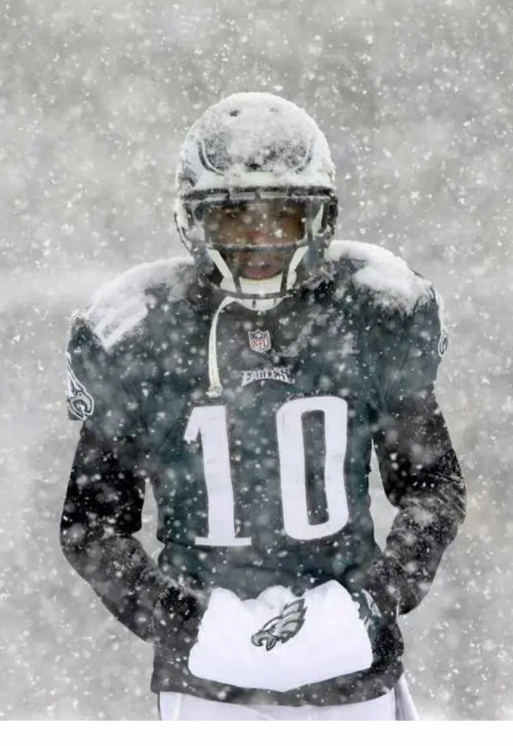 Fianlly that time of year🎄 #jameiswinston#snow#nfl#christmas#football
