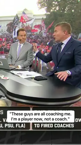 Coach Saban is happy to be on the GameDay desk 😄 #utah #collegegameday #nicksaban 