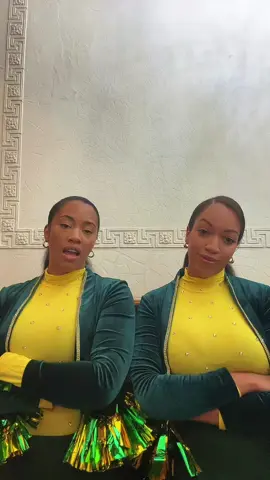 Always reppin the C-Squad 😂📣 #sistersister #SisterSister #tiaandtamera #tiatamera #disneychannelthrowbackson@Tia Mowry @Tamera Mowry Housley 