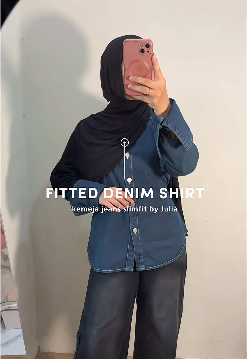 kemeja denim yang super cantik dengan tali sehingga bikin slim #kemejajeans #kemejawanita #jeansoutfit 