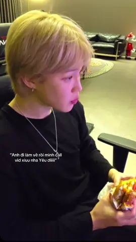 Dặn ảnh ăn phải gửi ảnh minh chứng nên ảnh call vid lun cho tin :)) #mnipph_voiujmp #parkjimin #bangtansonyeondan방탄소년단 