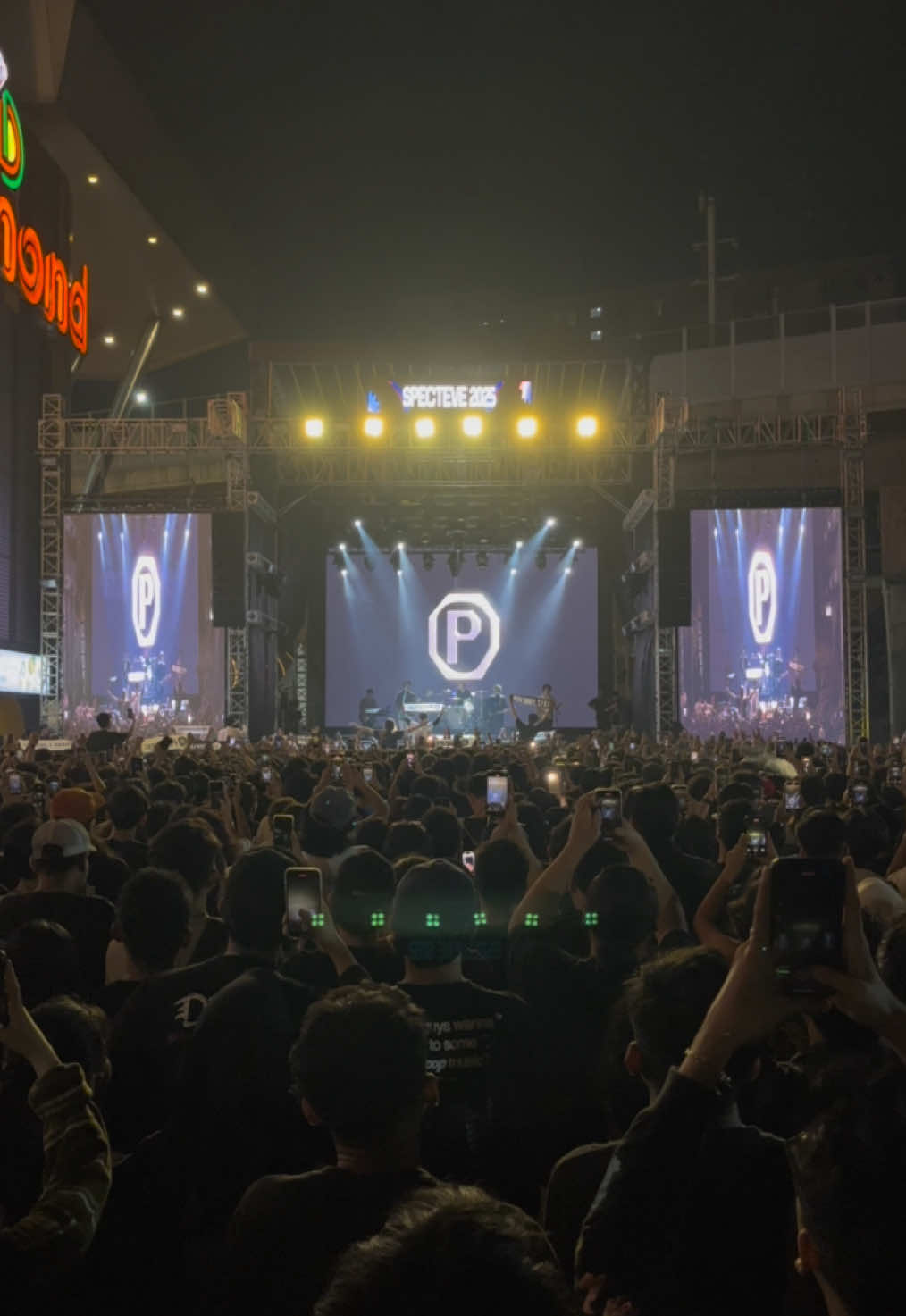 Bekasi kerasss banget suaranya malam ini!  #Perunggu 