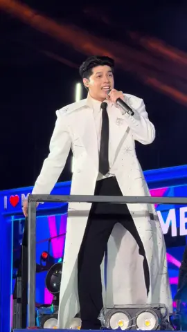 Đã quá MB ơi. Nhìn Noo từ khoảng cách này k biết phải dùng từ gì để diễn tả luôn😆 #mbbank  #mb3194  #sinhnhatmbbank #noophuocthinh 