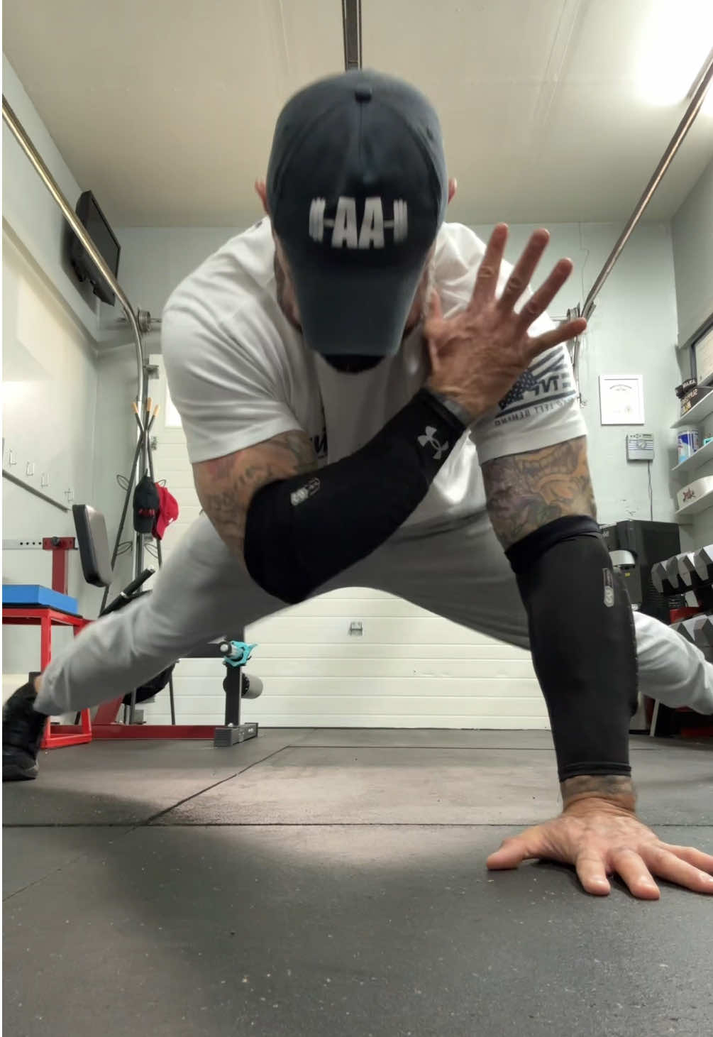 Replying to @Mixuliini Let’s get Golden!! 🤩❤️🤩 #fyp #foryou #pushupchallenge #P💥U💥S💥H💥U💥P💥M💥A💥N #fitnessjourney 