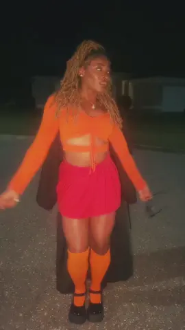 It’s the first of the month🍁🧡 #fyp #fypシ #sisters #Slytherin #velma 