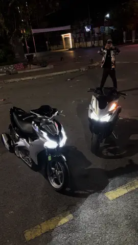 mua dong khong lanh☃️❄️ #dangtien #dangtiendayy #vario160 #ab150 #xuhuong 