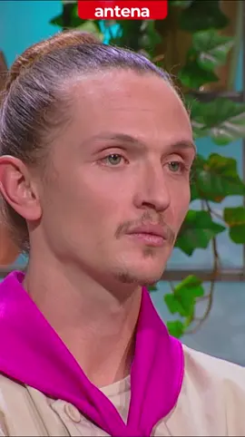 Așa a fost în sezonul 15 Chefi la cuțite: adrenalină, competiție strânsă în finală și performanță. Din 16 noiembrie, jurații încep audițiile noului sezon Chefi la cuțite la Antena 1! E momentul să cunoști noi concurenți, să descoperi noi povești și să urmărești o competiție cu multe surprize. Pentru că... e sezonul care schimbă jocul!