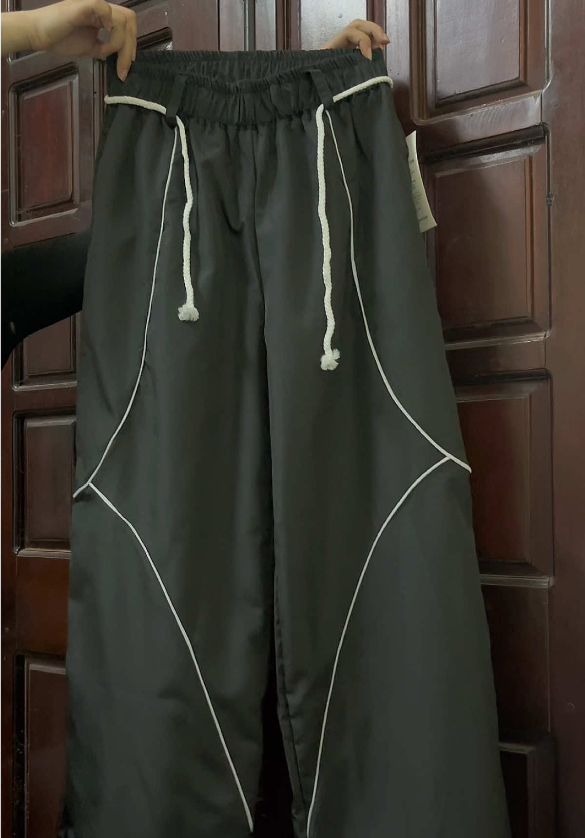 Quần vải dù ống rộng #quanongrong #quanvaidu #quannu #quannam #xh 