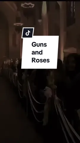 Guns and Roses siempre dando audio a Noviembre. #gunsandroses #novemberrain #rock #ElRockAlDía 