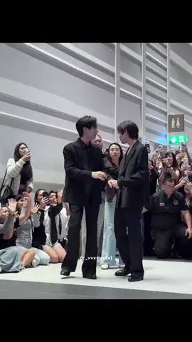 จับมือแน่นๆเติบโตไปด้วยกันนานนานนะคั้บ🥹🫶🏻💘 [ คล้ายรายการหาคู่ชะมัด👻 ] #PRUKSAxTleFirstone #TleFirstone #เติ้ลเฟิร์สวัน