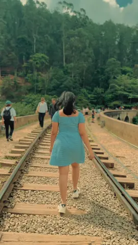 “ ඈත කදු යාය සිසිලස සොයා 🤍🍃#wheneverwherever #viralvideo #ninearchbridge #viralvideo #trnding 