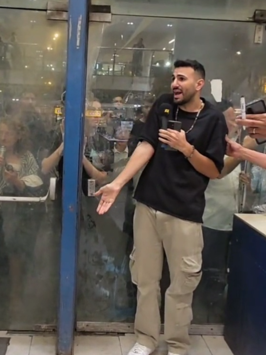 יקיר בר זוהר עושה סדר ומנהיג את העדר @Liat_berkovich_kraviz @بقلاوة القاسم #יקירברזוהר #yakirbarzohar 