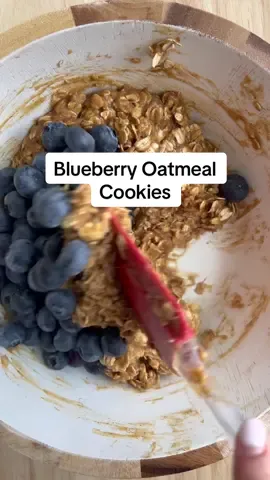 Blueberry Oatmeal cookies  Save my recipe for this Blueberry Oatmeal Cookies  2 cups rolled oats 1 tsp cinnamon 2 ripe bananas  1/4 honey or maple syrup (I used maple syrup)  2/3 cup peanut butter  3/4 cup fresh or frozen blueberries  1- preheat oven to 350F 2- in a bowl, mix in the oats and cinnamon first. Set aside  2- in another bowl, mash 2 bananas, add peanut butter and maple syrup. Mix until well combined 4- pour in the oat mixture. Mix until well combined  5- fold in the blueberries. Mix again. 6- scoop out dough onto a sheet pan. spread evenly. Top with more blueberries if needed  7- bake for 15-17 mins. Allow to cool down completely before serving. Enjoy.