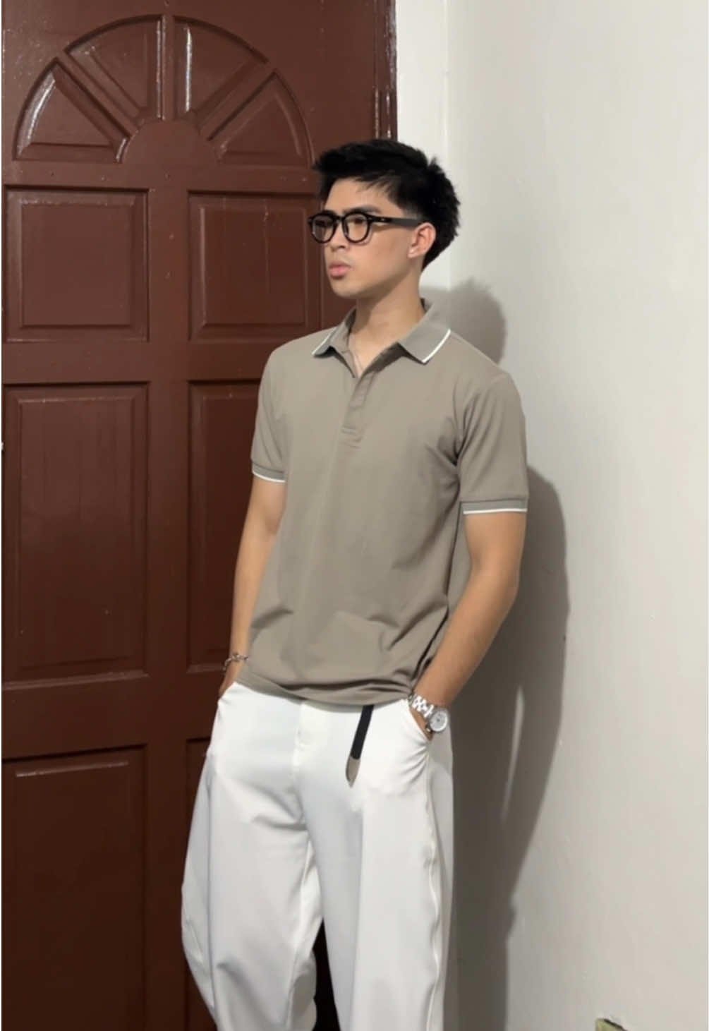 lately, I’ve been liking wearing polo shirts – very simple and elegant. ✨ #poloshirt #casualoutfits #TikTokFashion #outfitideas #fyp 