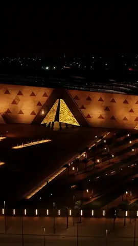 مصر بتعمل عظمة النهارده المتحف المصري الكبير هدية مصر للعالم #مصر #المتحف_المصري_الكبير #الفراعنه #السيسي #الفراعنه 