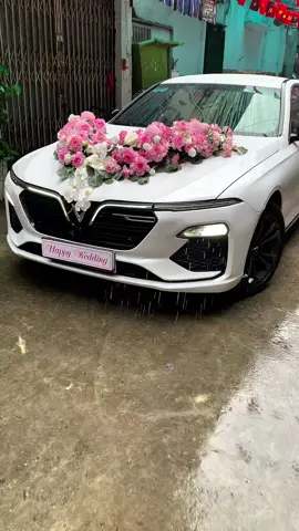LuxA đón dâu ngày mưa gió với bộ hoa siêu vip dành tặng cho cô dâu phổ cổ hà nội 💕💕💕#BảoXeHoaNB #xehoaninhbinh #chothuexehoaninhbinh #xehoadepmienbac #teamxehoaninhbinh 
