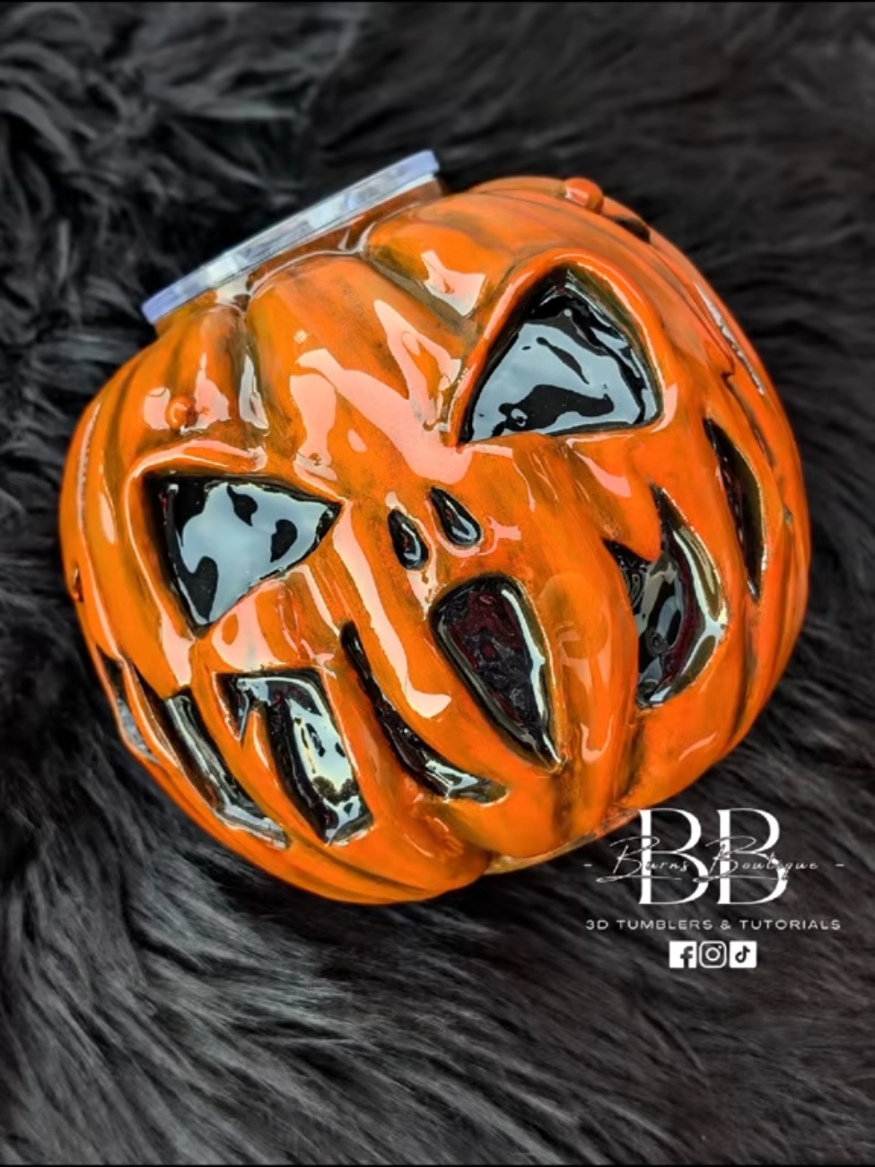 I made this last year for a tumbler swap in my old mentorship group. I loved making a pumpkin in a different style from my usual ones. #tumblersoftiktok #spookyseason #tumblermaker #halloween #3dtumbler 