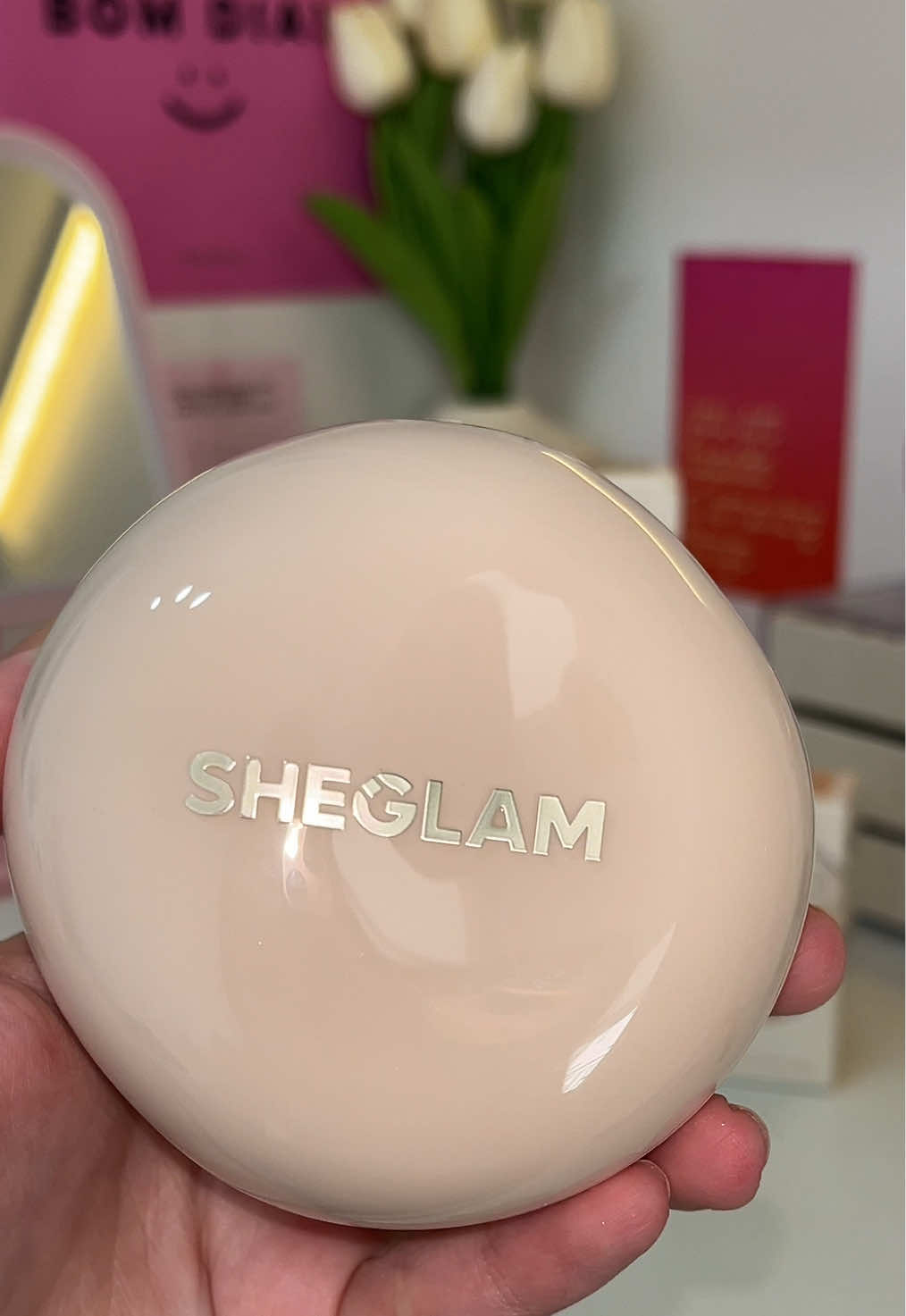 testando a nova Lock & Go Cushion Foundation da SHEGLAM 🩷@SHEGLAM  ✨48 horas de duração. ✨à prova d'água e resistente ao suor. ✨acabamento líquido que se transforma em pó, sem necessidade de fixação. #SHEGLAM #SHEGLAMCushionFoundation #SHEGLAMFoundation #SHEGLAMpartner 